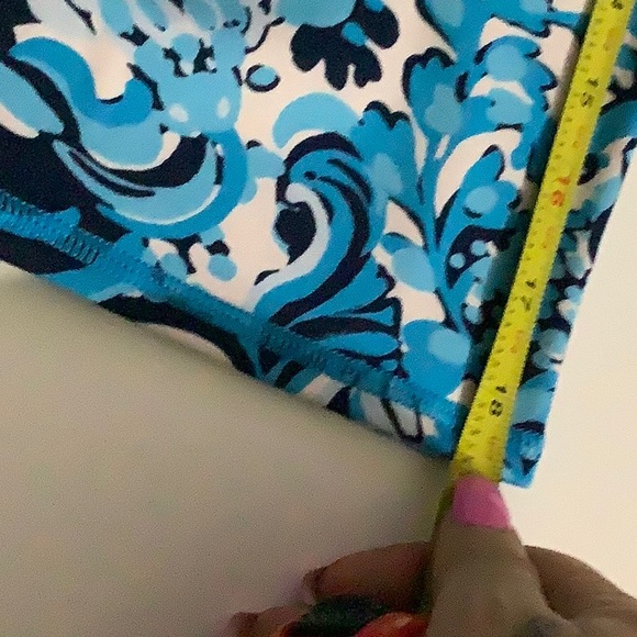 Lilly Pulitzer - Picture 2 of 5